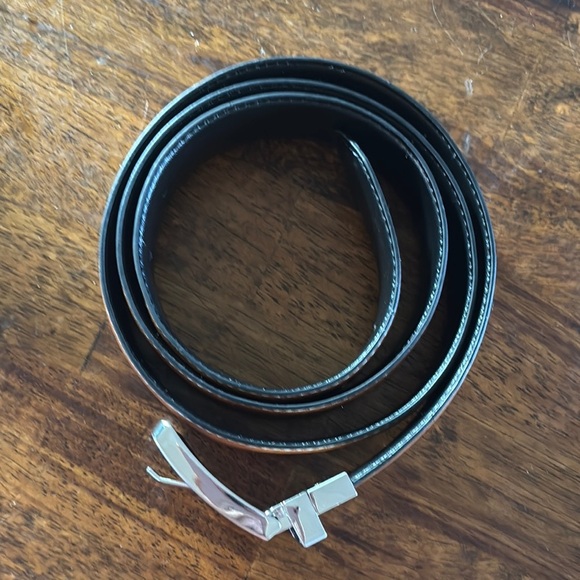 Steve Madden Tan Leather Belt with Silver Buckle - Picture 2 of 9